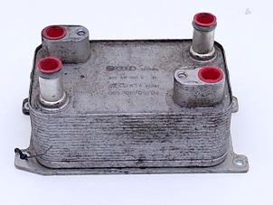 Gebruikte Oliekoeler Audi A8 (D3) 3.0 TDI V6 24V Quattro Prijs € 49,00 Margeregeling aangeboden door Automaterialen Ronald Morien B.V.