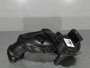 Nieuwe Intercooler Buis Renault Kangoo Prijs € 48,40 Inclusief btw aangeboden door Automaterialen Ronald Morien B.V.