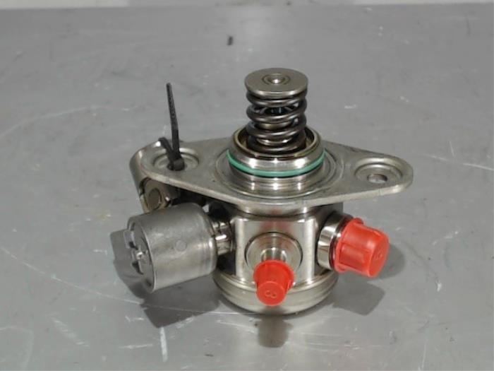 Gebruikte Hogedrukpomp Mercedes A (W176) 2.0 A-250 Turbo 16V Prijs € 75,00 Margeregeling aangeboden door Automaterialen Ronald Morien B.V.