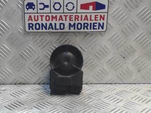Gebruikte Alarm sirene Nissan NV200 Prijs € 35,00 Margeregeling aangeboden door Automaterialen Ronald Morien B.V.