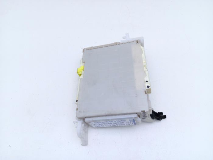 Module Bodycontrol van een Toyota Yaris III (P13) 1.5 16V Dual VVT-iE 2017