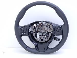 Gebruikte Stuurwiel Toyota Yaris III (P13) 1.5 16V Dual VVT-iE Prijs € 75,00 Margeregeling aangeboden door Automaterialen Ronald Morien B.V.