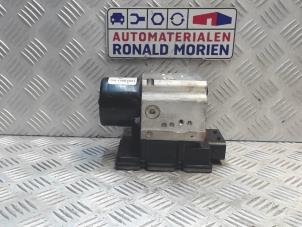Gebruikte ABS Pomp Opel Vectra C 2.2 DTI 16V Prijs € 40,00 Margeregeling aangeboden door Automaterialen Ronald Morien B.V.