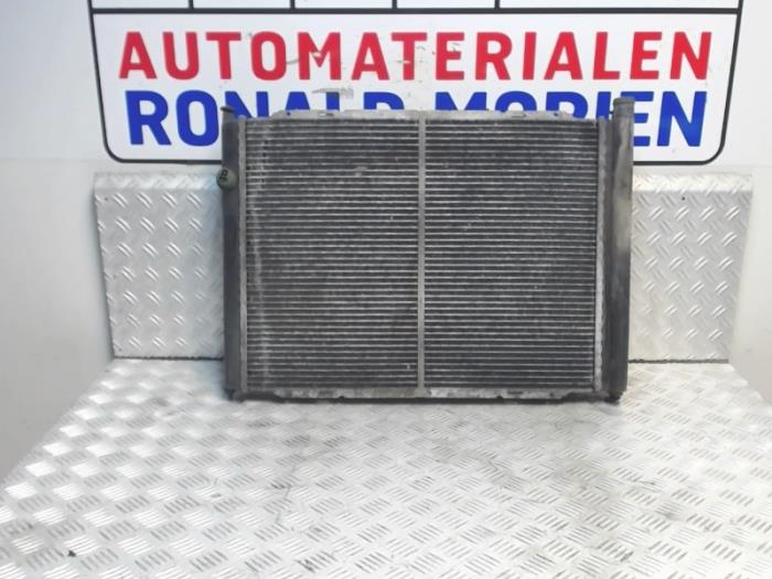 Gebruikte Radiateur Volkswagen Transporter T3 1.6 D Prijs € 50,00 Margeregeling aangeboden door Automaterialen Ronald Morien B.V.
