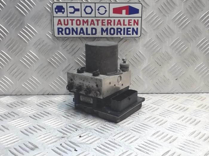 Gebruikte ABS Pomp Audi A4 (B7) 1.9 TDI Prijs € 75,00 Margeregeling aangeboden door Automaterialen Ronald Morien B.V.