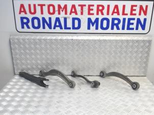 Gebruikte Draagarm set Mercedes E (C207) E-350 CDI V6 24V Prijs € 50,00 Margeregeling aangeboden door Automaterialen Ronald Morien B.V.