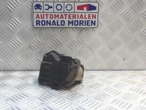 Gebruikte Uitlaatgas smoorklep Renault Captur (2R) Prijs € 75,00 Margeregeling aangeboden door Automaterialen Ronald Morien B.V.