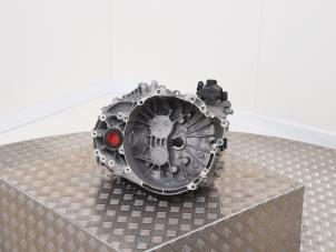 Gebruikte Versnellingsbak Volvo V40 (MV) 2.0 D4 16V Prijs € 1.250,00 Margeregeling aangeboden door Automaterialen Ronald Morien B.V.