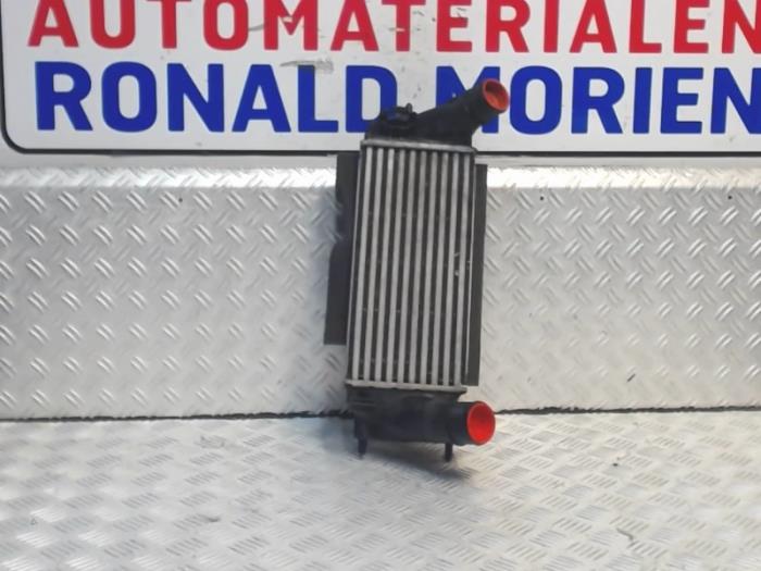 Gebruikte Intercooler Ford Fiesta 6 (JA8) 1.0 EcoBoost 12V 100 Prijs € 59,00 Margeregeling aangeboden door Automaterialen Ronald Morien B.V.