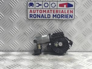 Gebruikte Schuifdak Motor Mercedes A (W176) 2.2 A-200 CDI, A-200d 16V 4-Matic Prijs € 35,00 Margeregeling aangeboden door Automaterialen Ronald Morien B.V.