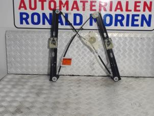 Gebruikte Ruitmechaniek 4Deurs rechts-voor Seat Arona (KJX) 1.0 TSI 12V Prijs € 29,00 Margeregeling aangeboden door Automaterialen Ronald Morien B.V.