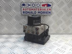 Gebruikte ABS Pomp Seat Cordoba Vario (6K5) 1.6i Prijs € 50,00 Margeregeling aangeboden door Automaterialen Ronald Morien B.V.