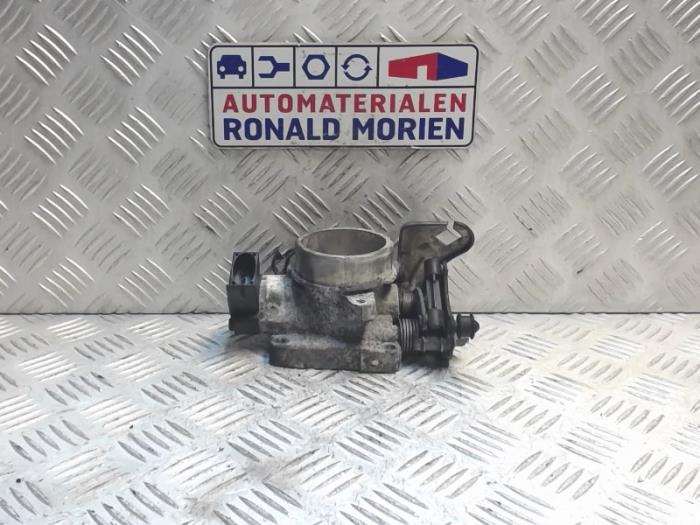 Gebruikte Gasklephuis Ford Puma 1.7 16V Prijs € 55,00 Margeregeling aangeboden door Automaterialen Ronald Morien B.V.