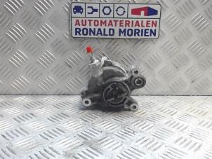 Gebruikte Vacuumpomp Rembekrachtiging Peugeot 407 SW (6E) 2.0 HDiF 16V Prijs € 65,00 Margeregeling aangeboden door Automaterialen Ronald Morien B.V.