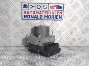 Gebruikte ABS Pomp Nissan Qashqai (J11) 1.6 dCi Prijs € 295,00 Margeregeling aangeboden door Automaterialen Ronald Morien B.V.
