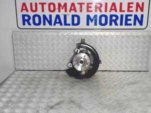 Gebruikte Asschenkel links-voor Opel Astra K 1.4 Turbo 16V Prijs € 45,00 Margeregeling aangeboden door Automaterialen Ronald Morien B.V.