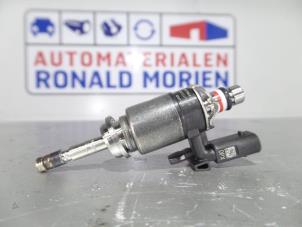 Gebruikte Injector (benzine injectie) Volkswagen Golf VII (AUA) 1.5 TSI Evo BMT 16V Prijs € 90,75 Inclusief btw aangeboden door Automaterialen Ronald Morien B.V.