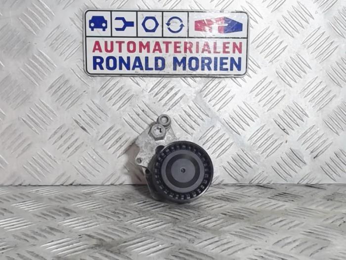 Gebruikte Spanrol Multiriem Volkswagen Golf VII (AUA) 1.5 TSI Evo BMT 16V Prijs € 14,99 Margeregeling aangeboden door Automaterialen Ronald Morien B.V.