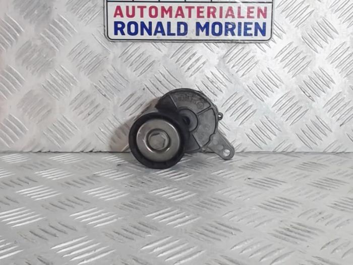 Gebruikte Spanrol Multiriem Volkswagen Polo VI (AW1) 1.6 TDI 16V 95 Prijs € 20,00 Margeregeling aangeboden door Automaterialen Ronald Morien B.V.