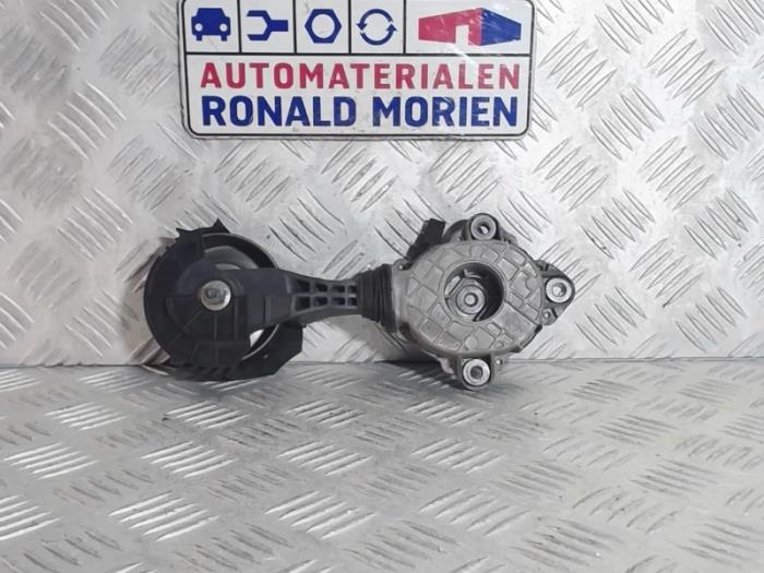 Gebruikte Omlooprol multieriem Peugeot 207/207+ (WA/WC/WM) 1.4 16V VTi Prijs € 35,00 Margeregeling aangeboden door Automaterialen Ronald Morien B.V.