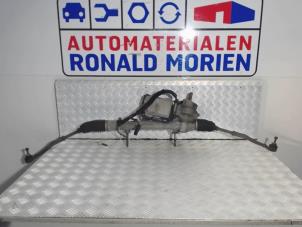 Gebruikte Stuurhuis Bekrachtigd Peugeot 207/207+ (WA/WC/WM) 1.4 16V VTi Prijs € 295,00 Margeregeling aangeboden door Automaterialen Ronald Morien B.V.