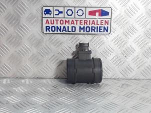 Gebruikte Luchtmassameter Fiat Punto III (199) 1.3 JTD Multijet 80 16V Prijs € 13,70 Margeregeling aangeboden door Automaterialen Ronald Morien B.V.