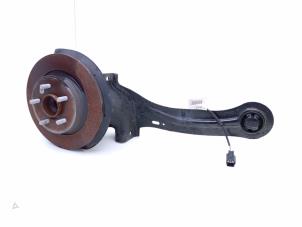 Gebruikte Fusee rechts-achter Volvo V40 (MV) 1.5 T3 16V Geartronic Prijs € 95,00 Margeregeling aangeboden door Automaterialen Ronald Morien B.V.