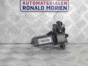 Gebruikte Stoelmotor Volvo V40 (MV) 1.5 T3 16V Geartronic Prijs € 30,00 Margeregeling aangeboden door Automaterialen Ronald Morien B.V.