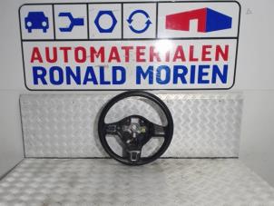 Gebruikte Stuurwiel Volkswagen Polo V (6R) 1.2 TDI 12V BlueMotion Prijs € 95,00 Margeregeling aangeboden door Automaterialen Ronald Morien B.V.