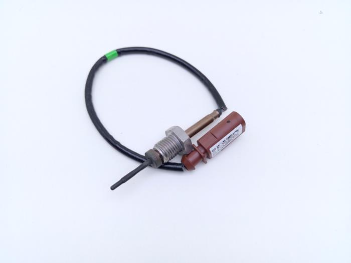 Gebruikte Uitlaat temperatuursensor Volkswagen Transporter/Caravelle T6 2.0 TDI 204 Prijs € 18,15 Inclusief btw aangeboden door Automaterialen Ronald Morien B.V.