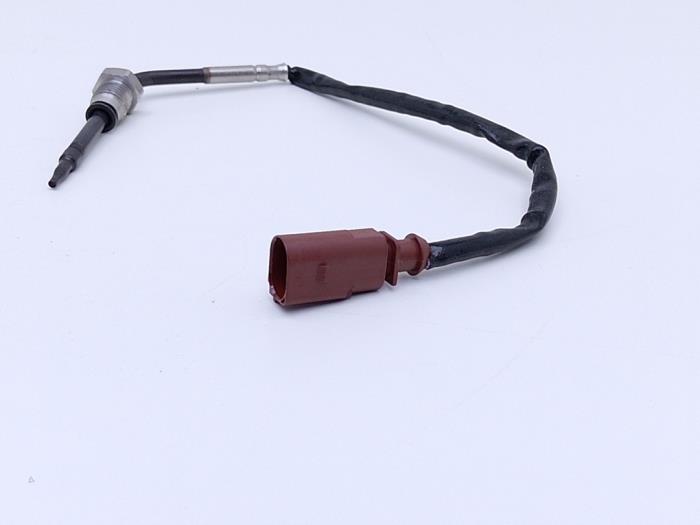 Gebruikte Uitlaat temperatuursensor Volkswagen Touareg 3.0 TDI 286 V6 24V Prijs € 78,65 Inclusief btw aangeboden door Automaterialen Ronald Morien B.V.