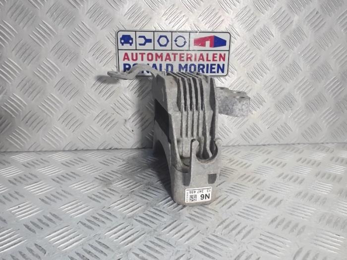 Gebruikte Motorrubber Opel Astra J (PC6/PD6/PE6/PF6) 1.4 16V ecoFLEX Prijs € 45,00 Margeregeling aangeboden door Automaterialen Ronald Morien B.V.