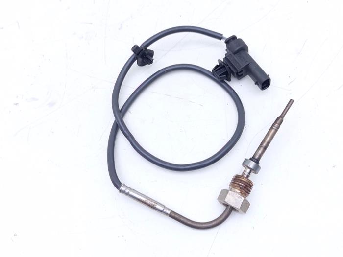 Gebruikte Uitlaat temperatuursensor Opel Mokka/Mokka X 1.6 CDTI 16V 4x2 Prijs € 25,00 Margeregeling aangeboden door Automaterialen Ronald Morien B.V.