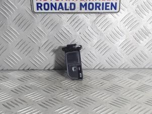 Gebruikte Luchtmassameter Opel Insignia Grand Sport 1.6 CDTI 16V 136 Prijs € 19,00 Margeregeling aangeboden door Automaterialen Ronald Morien B.V.