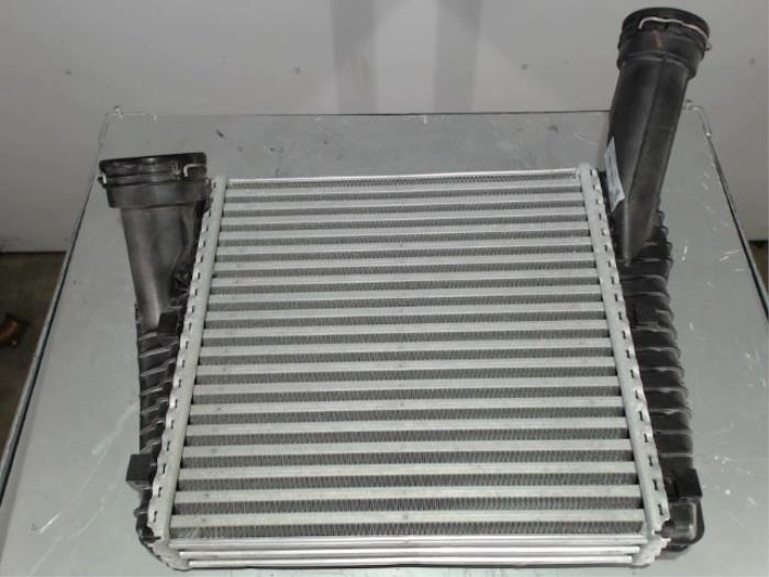 Gebruikte Intercooler Volkswagen Touareg (7PA/PH) 3.0 TDI V6 24V Prijs € 275,00 Inclusief btw aangeboden door Automaterialen Ronald Morien B.V.