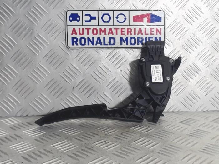 Gebruikte Sensor Gaspedaalpositie Opel Astra J Sports Tourer (PD8/PE8/PF8) 1.7 CDTi 16V Prijs € 14,95 Margeregeling aangeboden door Automaterialen Ronald Morien B.V.