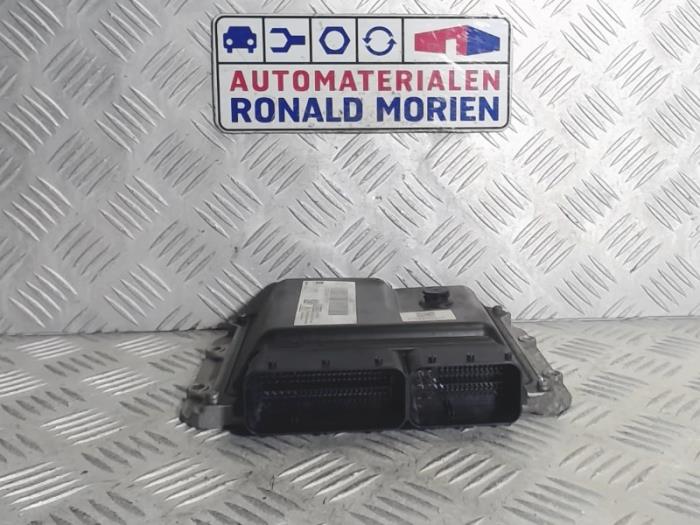 Gebruikte Computer Motormanagement Opel Astra J Sports Tourer (PD8/PE8/PF8) 1.7 CDTi 16V Prijs € 75,00 Margeregeling aangeboden door Automaterialen Ronald Morien B.V.