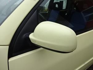 Gebruikte Spiegel Buiten links Seat Arosa (6H1) 1.4i 16V Prijs € 29,00 Margeregeling aangeboden door Automaterialen Ronald Morien B.V.