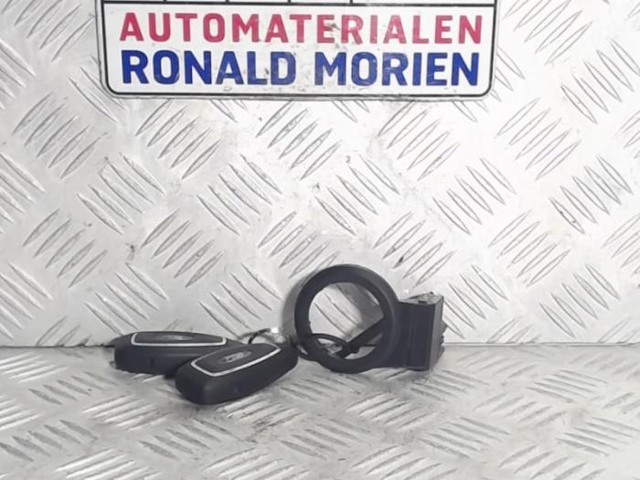 Gebruikte Immobiliser module Ford B-Max (JK8) 1.0 EcoBoost 12V 125 Prijs € 50,00 Margeregeling aangeboden door Automaterialen Ronald Morien B.V.