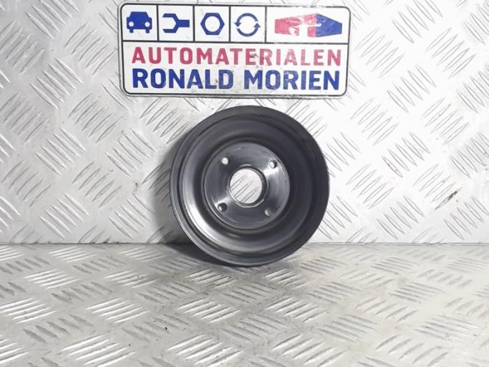 Gebruikte Poelie Krukas Isuzu D-Max (TFR/TFS) 1.9 DDi Prijs € 35,00 Margeregeling aangeboden door Automaterialen Ronald Morien B.V.