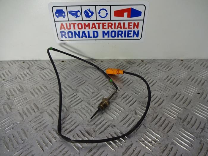 Gebruikte Uitlaat temperatuursensor Volkswagen Touran (1T3) 2.0 TDI 16V 140 Prijs € 30,00 Margeregeling aangeboden door Automaterialen Ronald Morien B.V.