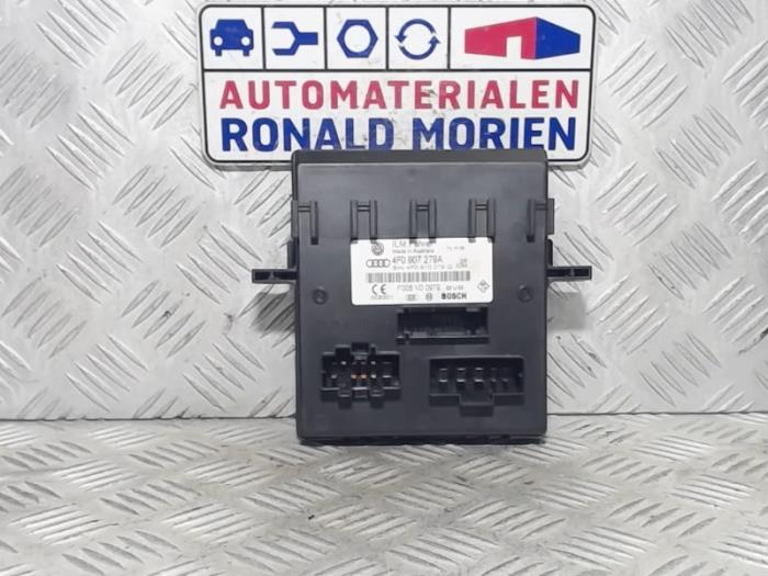 Gebruikte Boordcomputer Audi Q7 (4LB) 4.2 TDI V8 32V Tiptronic Prijs € 79,00 Margeregeling aangeboden door Automaterialen Ronald Morien B.V.