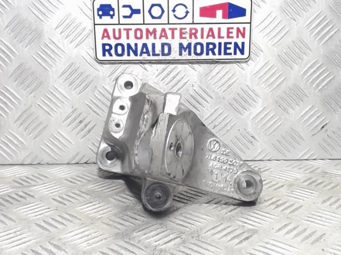 Gebruikte Motorsteun Audi Q7 (4LB) 4.2 TDI V8 32V Tiptronic Prijs € 25,00 Margeregeling aangeboden door Automaterialen Ronald Morien B.V.