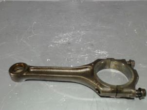 Gebruikte Drijfstang Volkswagen Corrado 2.9 VR6 Prijs € 50,00 Margeregeling aangeboden door Automaterialen Ronald Morien B.V.