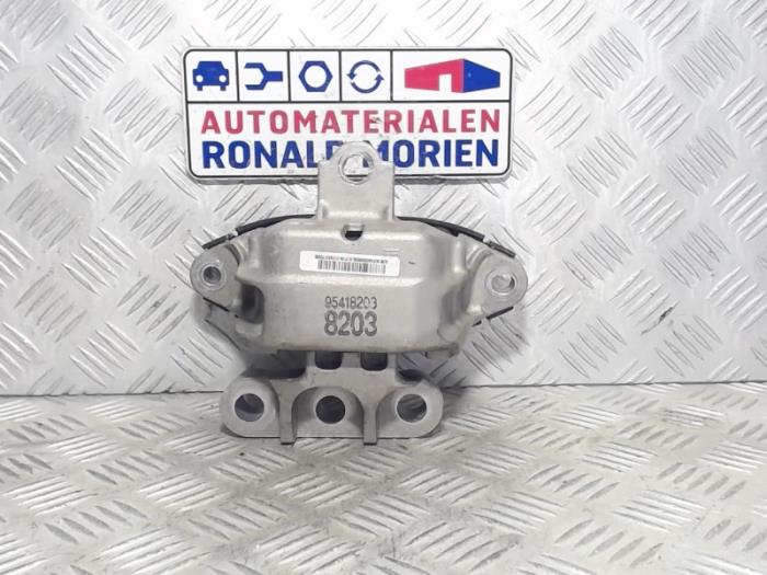 Gebruikte Motorsteun Opel Mokka/Mokka X 1.4 Turbo 16V 4x2 Prijs € 45,00 Margeregeling aangeboden door Automaterialen Ronald Morien B.V.