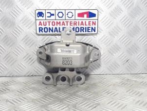 Gebruikte Motorrubber Opel Mokka/Mokka X 1.4 Turbo 16V 4x2 Prijs € 45,00 Margeregeling aangeboden door Automaterialen Ronald Morien B.V.