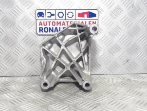 Gebruikte Motorrubber Opel Mokka/Mokka X 1.4 Turbo 16V 4x2 Prijs € 25,00 Margeregeling aangeboden door Automaterialen Ronald Morien B.V.