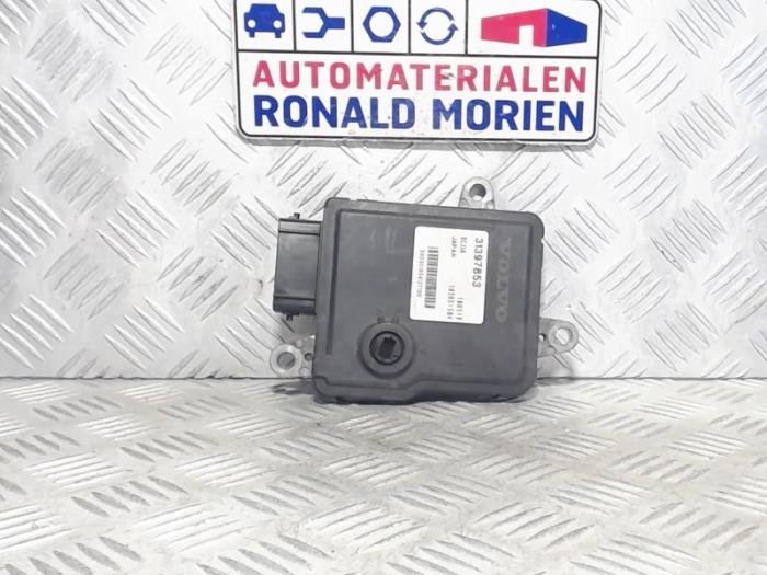 Gebruikte Computer Automatische Bak Volvo V60 I (FW/GW) 2.0 T4 16V Prijs € 125,00 Margeregeling aangeboden door Automaterialen Ronald Morien B.V.