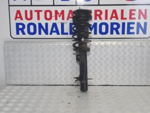 Gebruikte Mac Phersonpoot rechts-voor Mini Countryman (R60) 1.6 Cooper D ALL4 Prijs € 65,00 Margeregeling aangeboden door Automaterialen Ronald Morien B.V.