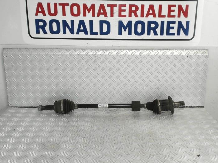 Gebruikte Aandrijfas rechts-achter Mini Paceman (R61) 2.0 16V Cooper SD ALL4 Prijs € 125,00 Margeregeling aangeboden door Automaterialen Ronald Morien B.V.